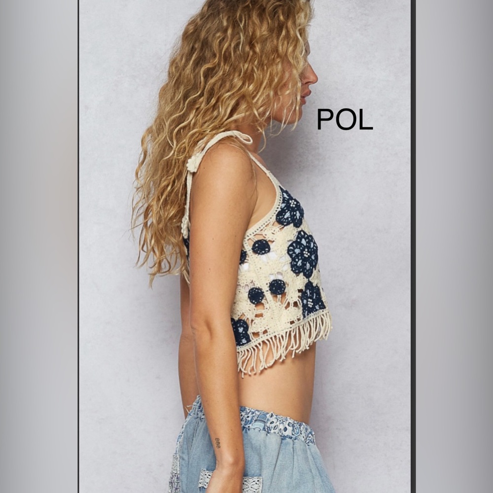 BP214-5💙POL perfect Crochet top in navy+tan w/amazing details 4 festival fun! - Picture 3 of 6